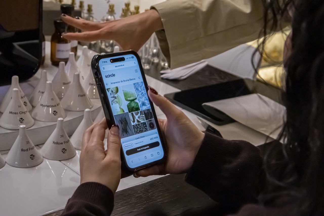 Opera Gallery Antara Polanco 2